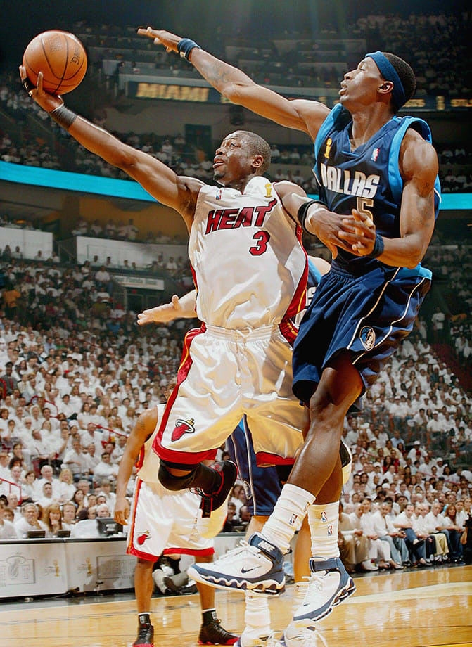 2006-0613-Dwyane-Wade-Josh-Howard-015652745_0.jpg